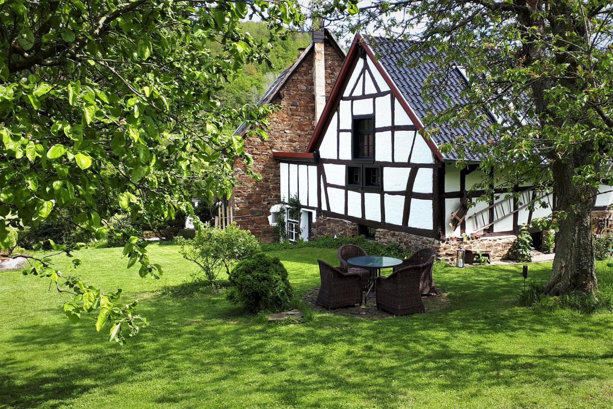 Landhaus Am Aremberg / Eifel Antweiler エクステリア 写真
